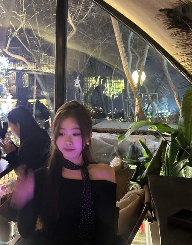 非常想操的一只小母狗，经常对着她意淫打飞机，太骚了非常想操的一只小母狗，经常对着她意淫打飞机，太骚了